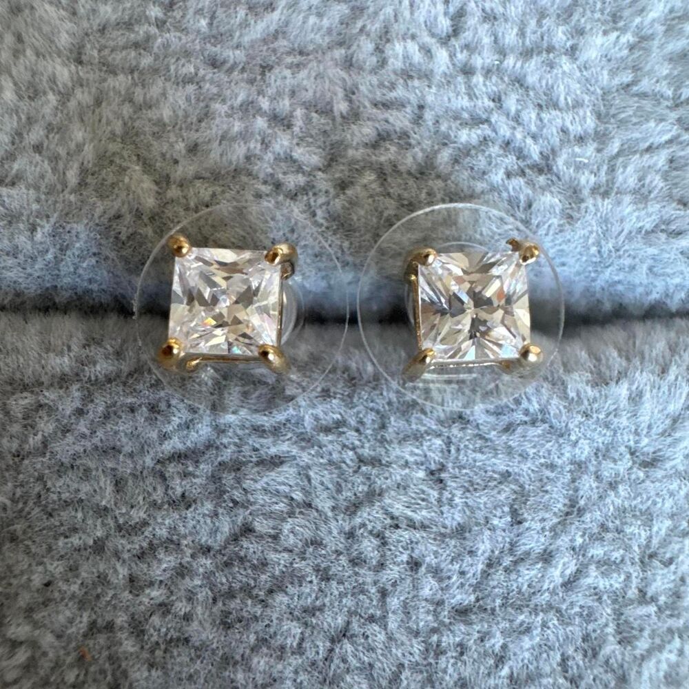 Unbranded Women's Gold and White Jewellery